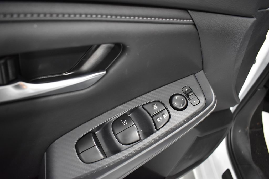 Certified 2025 Nissan Sentra SV w/ All-Weather Package FWD image 15