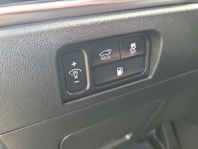 Used 2025 Kia Sorento EX AWD/4WD image 17