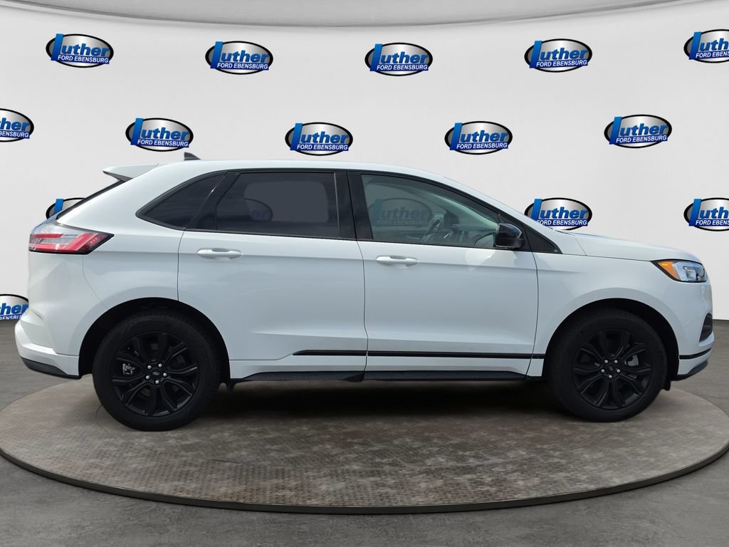 Used 2024 Ford Edge SE w/ Black Appearance Package AWD/4WD image 6