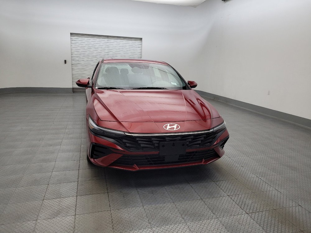 Used 2025 Hyundai Elantra SEL FWD image 14