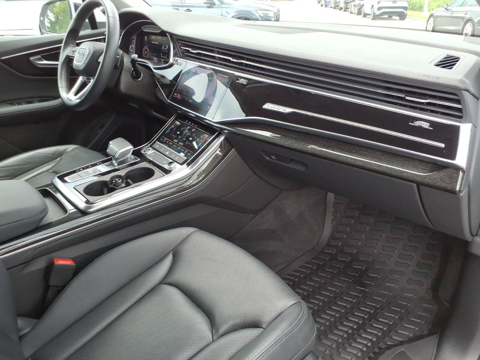 Used 2023 Audi Q7 3.0T Premium Plus w/ Premium Plus Package AWD/4WD image 25