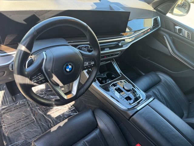 Used 2025 BMW X5 xDrive50e AWD/4WD image 16