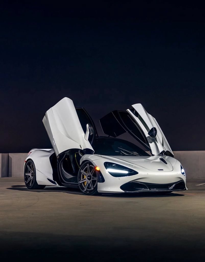 Used 2018 McLaren 720S Performance RWD image 5