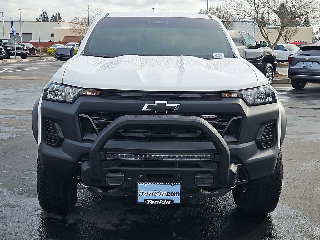 Used 2025 Chevrolet Colorado Trail Boss w/ Off-Road Front Bumper Package image 9