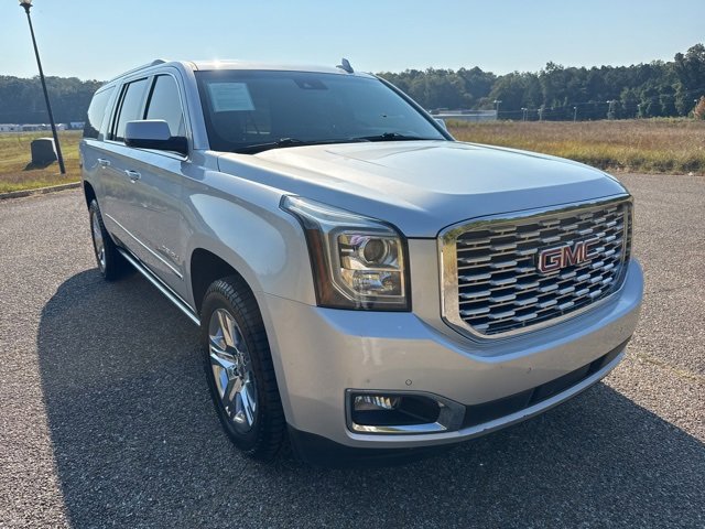 Used 2020 GMC Yukon XL Denali w/ Denali Ultimate Package image 2