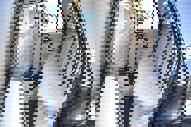 Used 2013 Land Rover LR2 HSE image 48