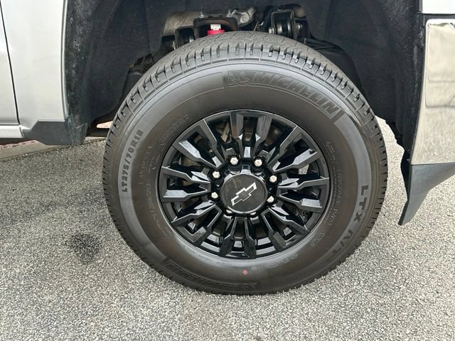Used 2019 Chevrolet Silverado 2500 LT AWD/4WD image 10