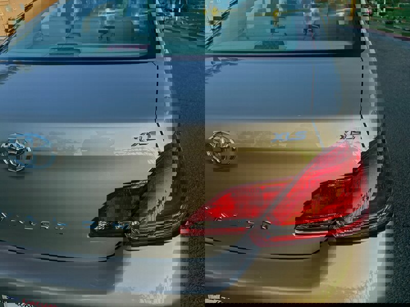 Used 2006 Toyota Avalon XLS FWD image 6