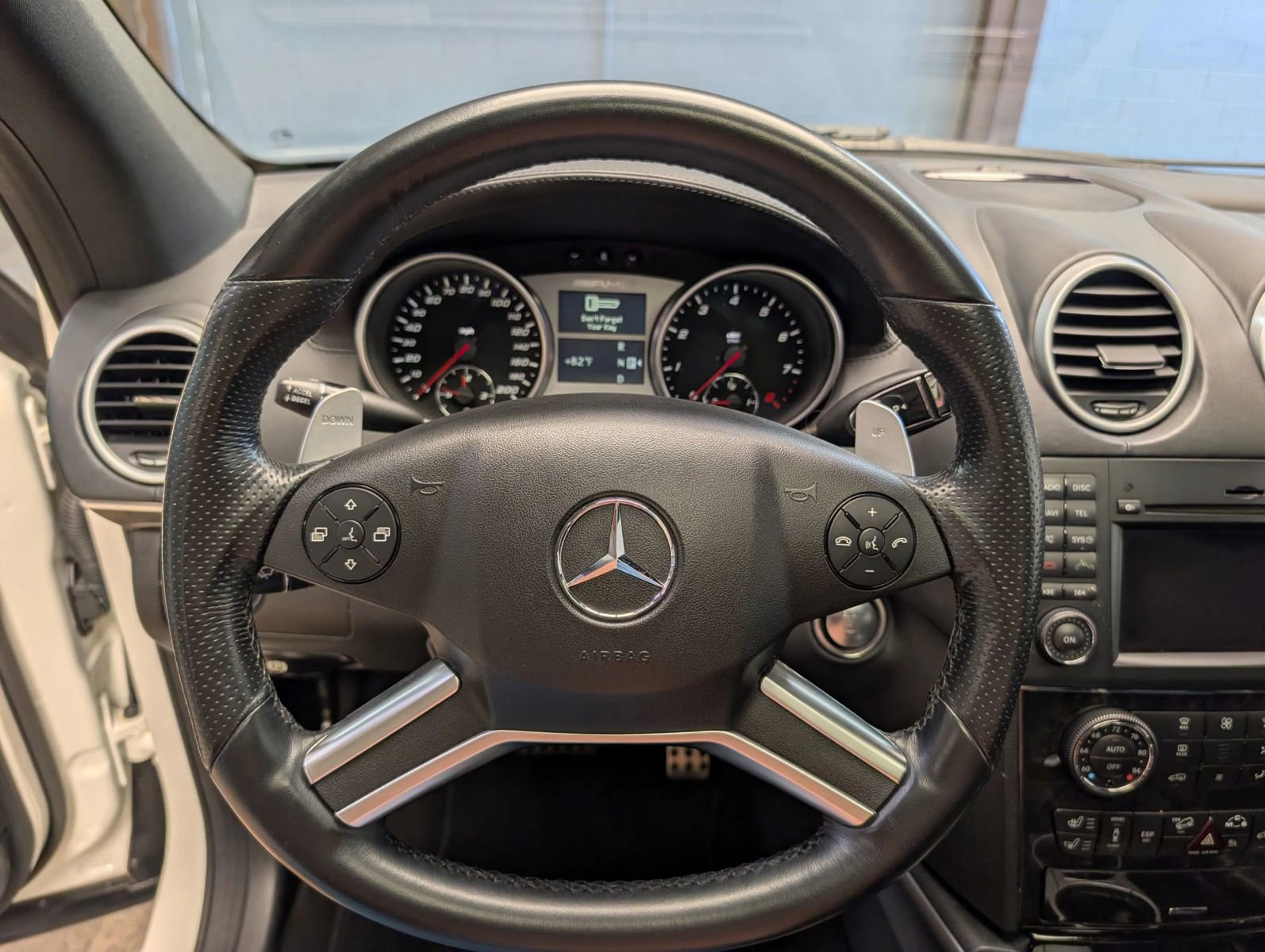 Used 2011 Mercedes-Benz ML 63 AMG 4MATIC image 9