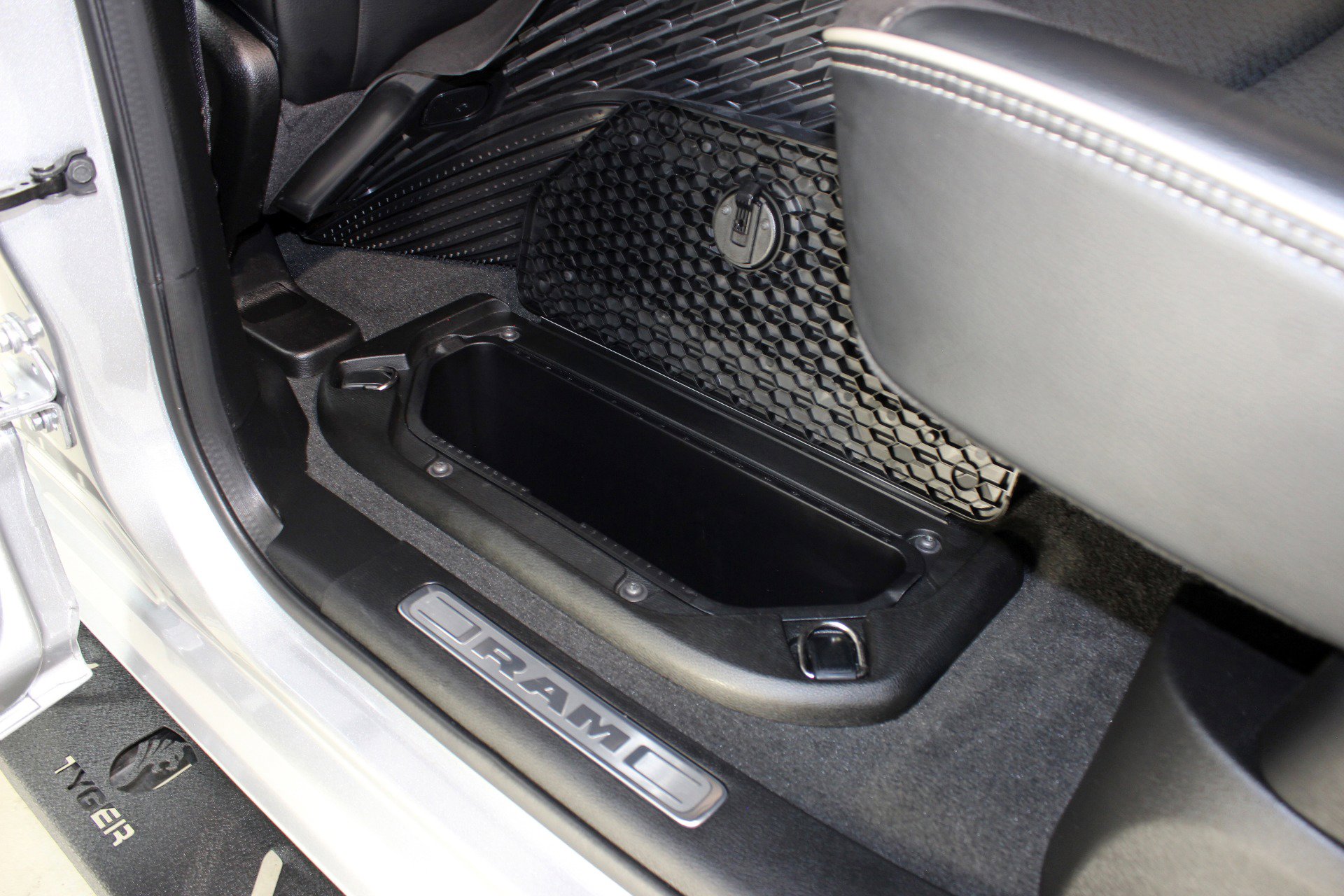 Used 2022 RAM 1500 Laramie image 42