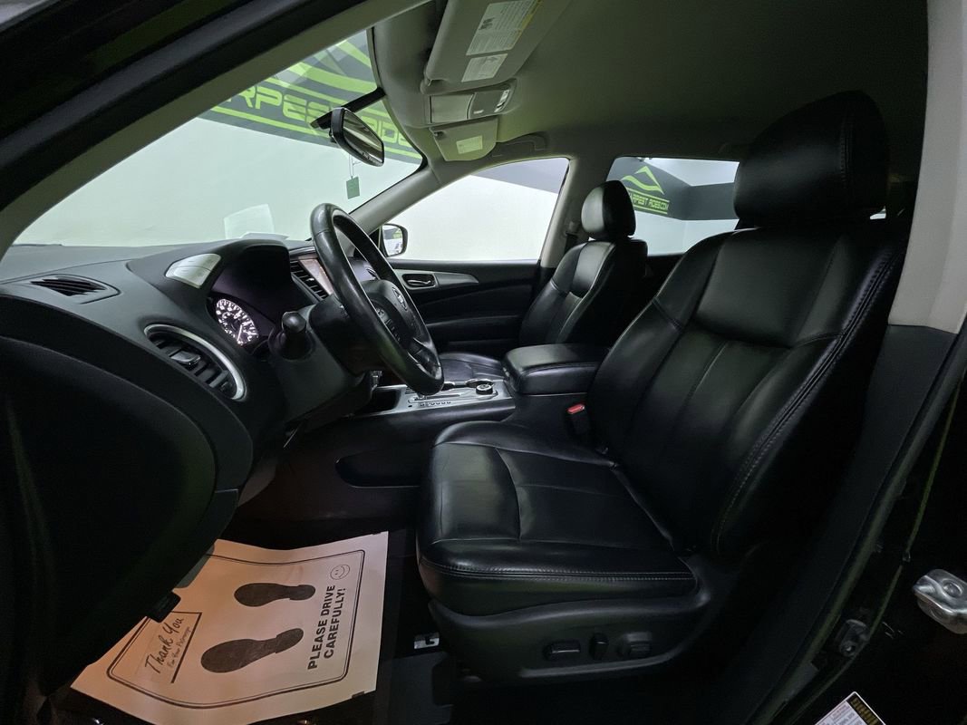 Used 2019 Nissan Pathfinder SL image 17