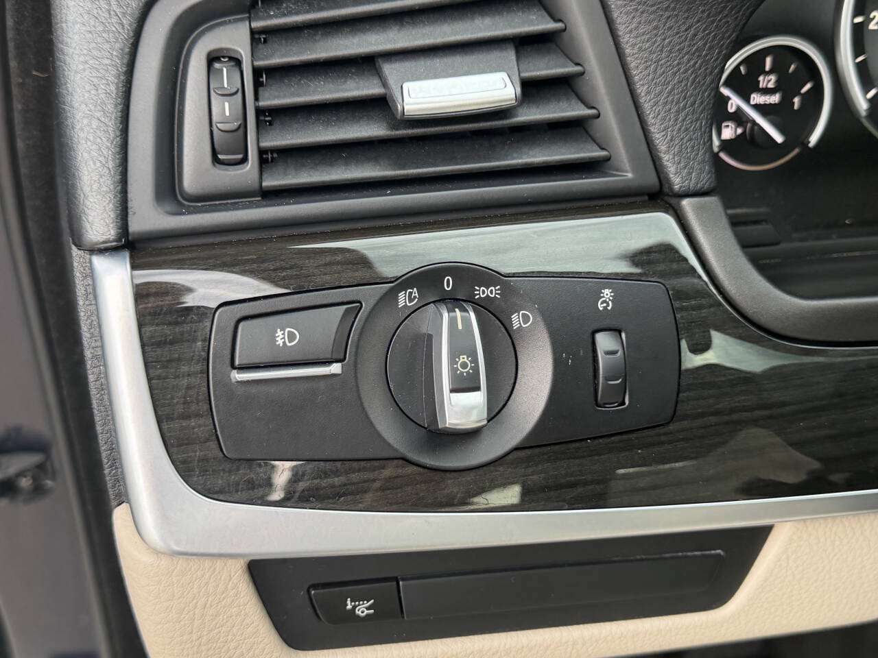Used 2014 BMW 535d xDrive AWD/4WD image 18