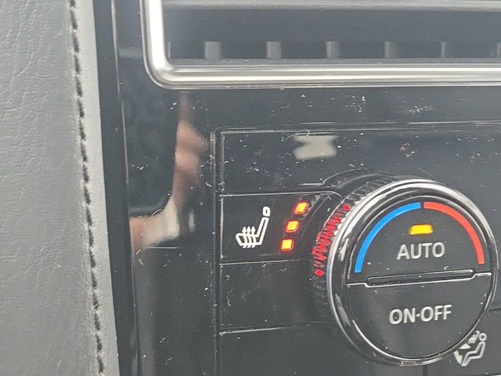 Used 2024 Nissan Armada SL w/ Captain's Chairs Package image 23