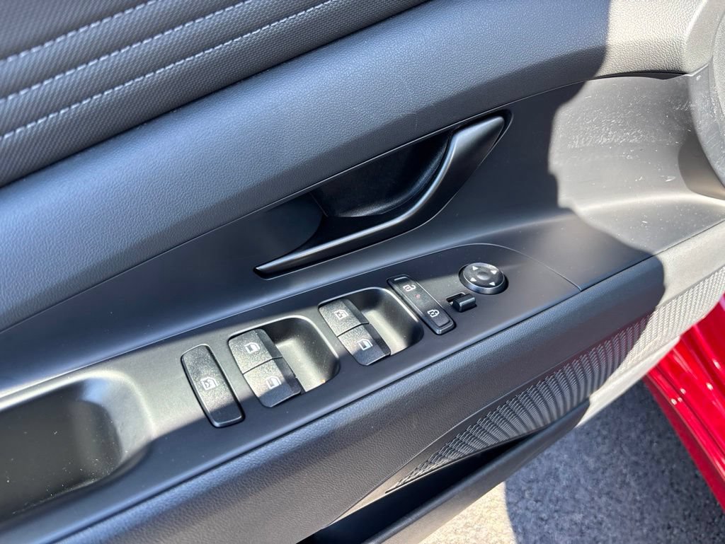 Certified 2025 Hyundai Elantra Sport FWD image 20