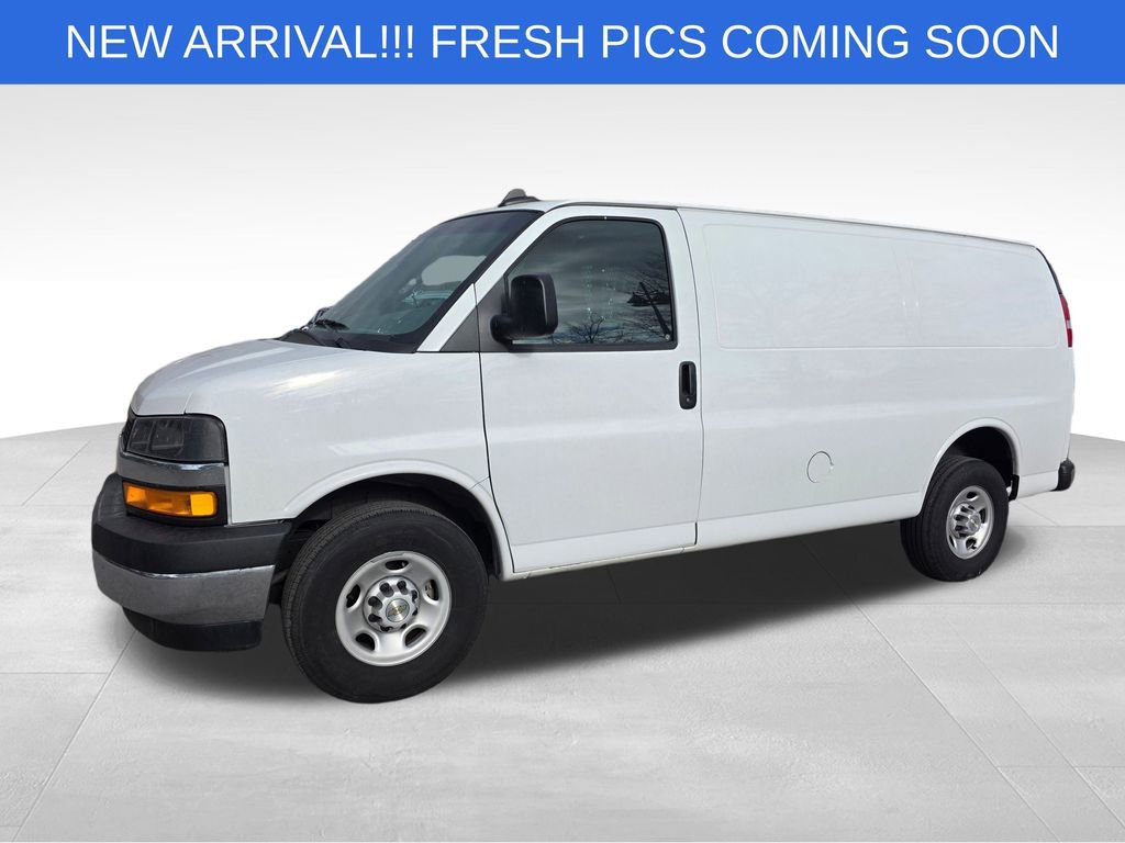 Used 2024 Chevrolet Express 2500 w/ Driver Convenience Package image 2