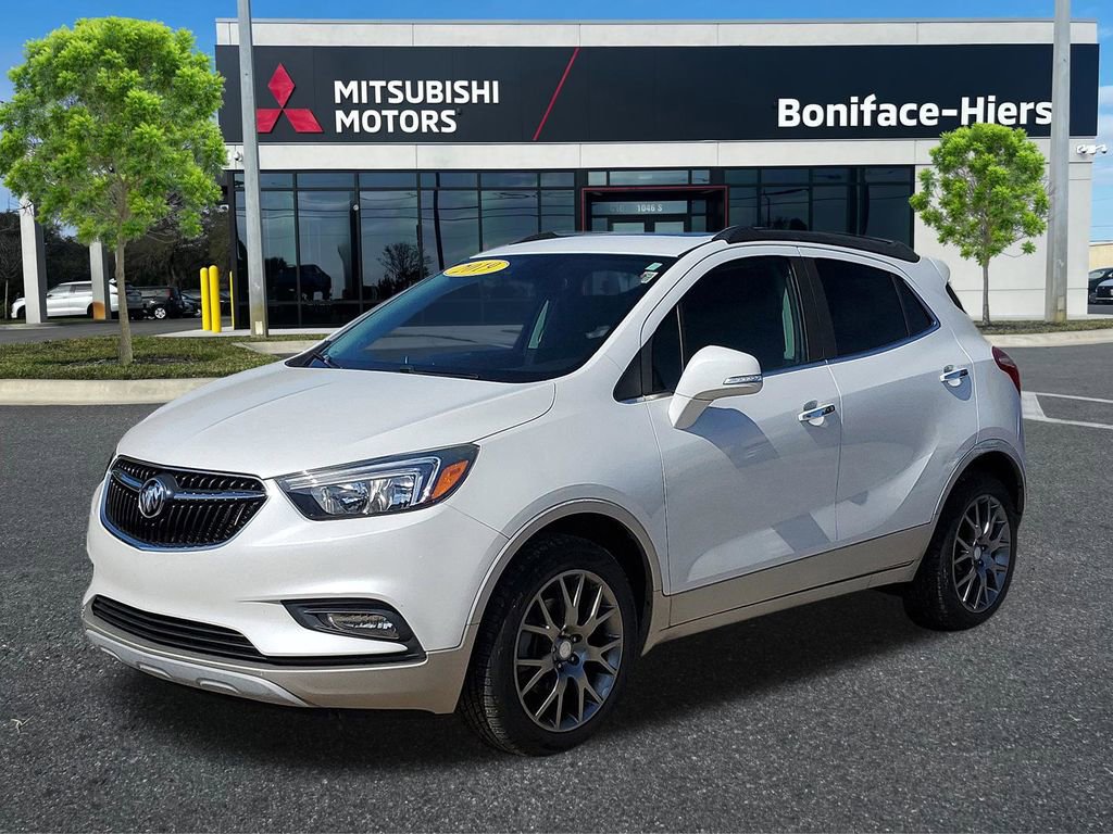 Used 2019 Buick Encore Sport Touring image 2