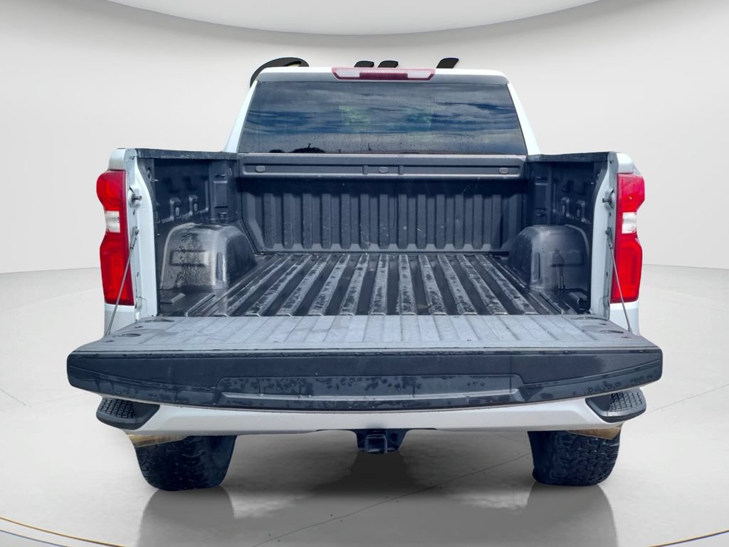Used 2022 Chevrolet Silverado 1500 RST w/ Safety Package AWD/4WD image 9