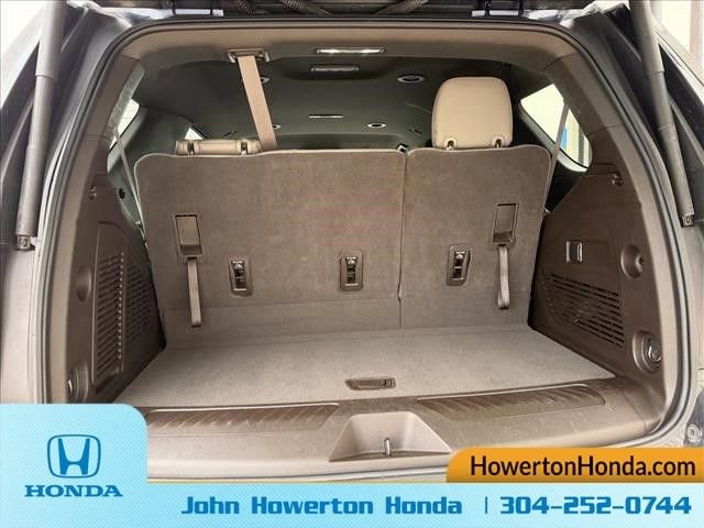 Used 2023 GMC Yukon SLT image 28