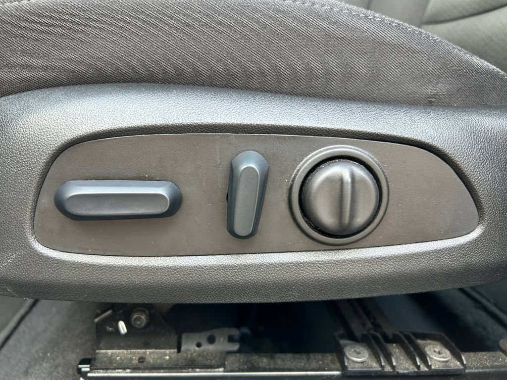 Used 2024 Chevrolet Malibu LT FWD image 19