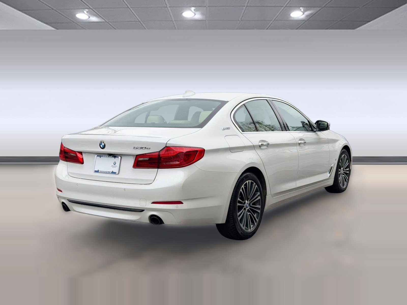 Used 2018 BMW 530e image 9