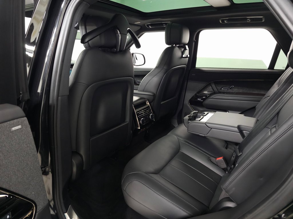 Used 2025 Land Rover Range Rover Sport Dynamic SE image 39