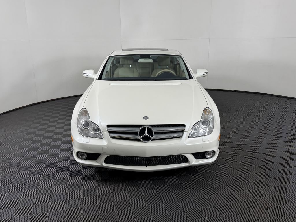 Used 2011 Mercedes-Benz CLS 550 image 2