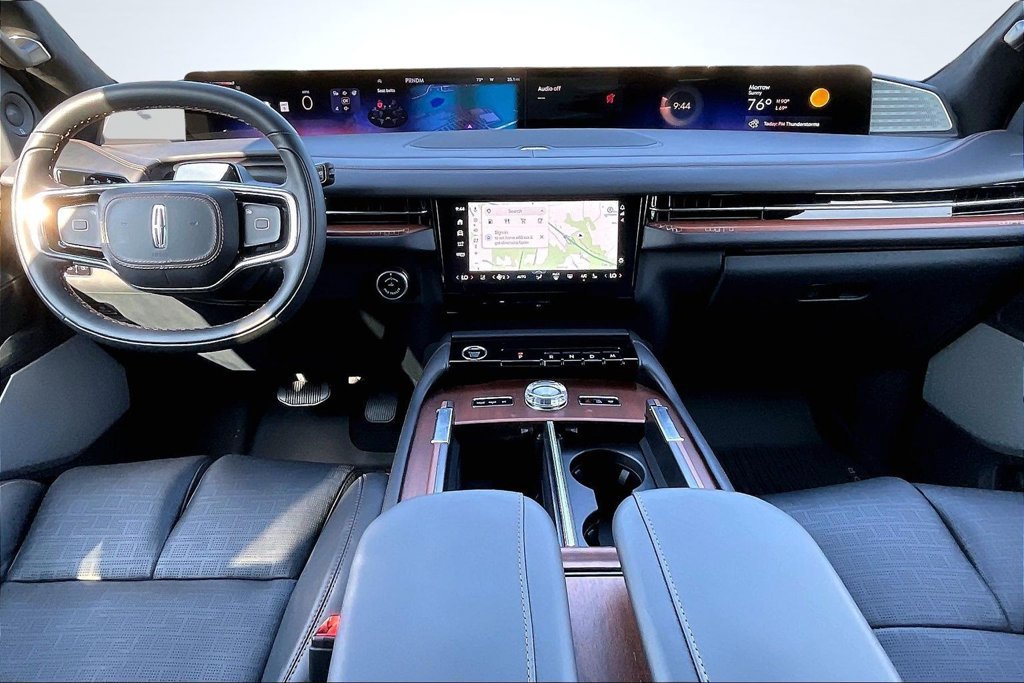 New 2027 Lincoln Navigator L Black Label AWD/4WD image 5
