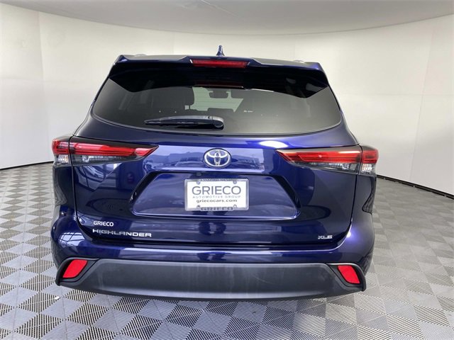 Used 2023 Toyota Highlander XLE image 7