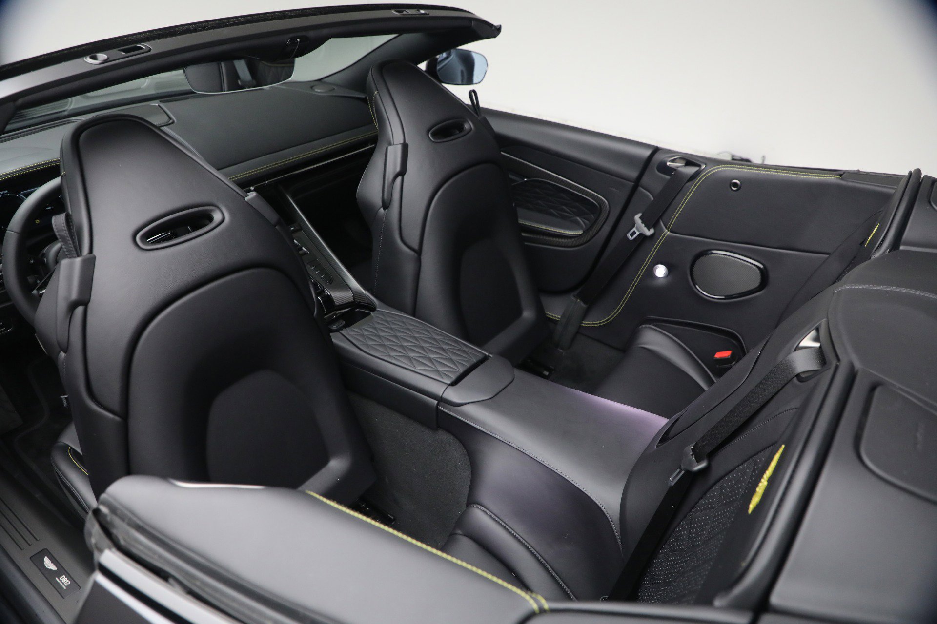 New 2026 Aston Martin DB12 Convertible image 30