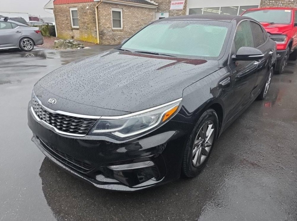 Used 2020 Kia Optima LX image 2