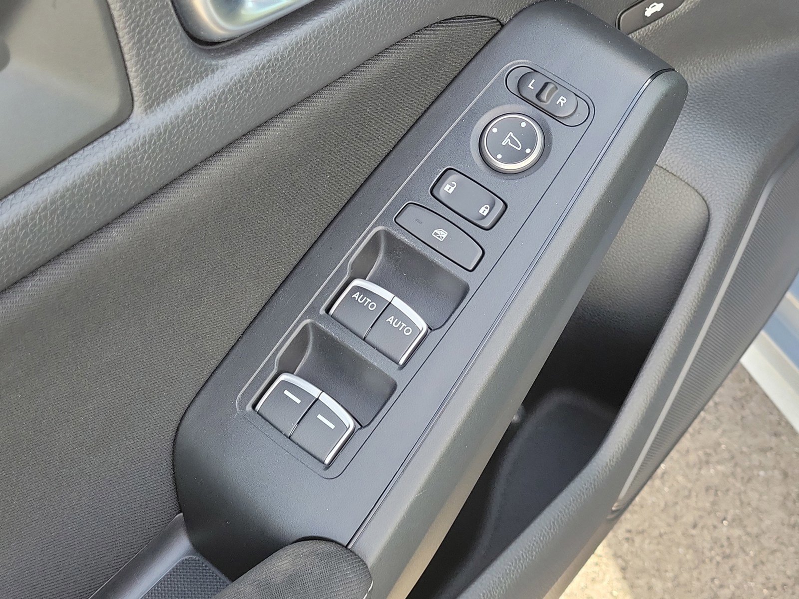 Used 2023 Honda Civic Sport image 14