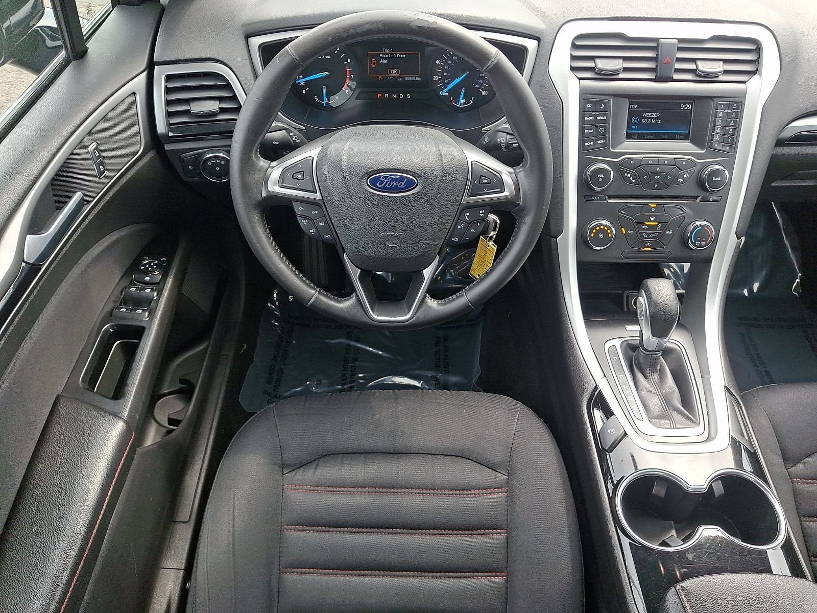 Used 2016 Ford Fusion SE w/ Equipment Group 201A FWD image 12