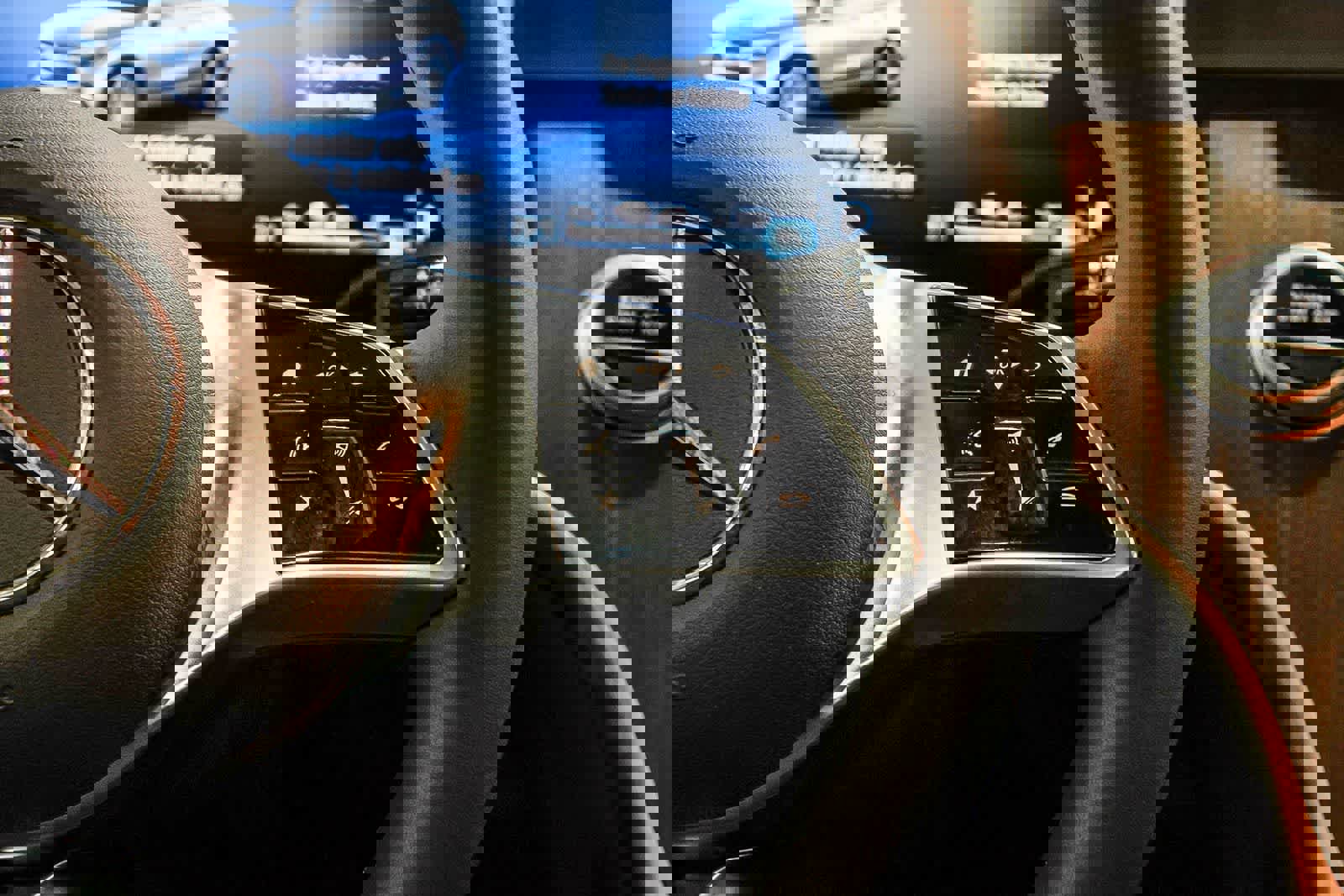 Used 2025 Mercedes-Benz GLC 350e image 17