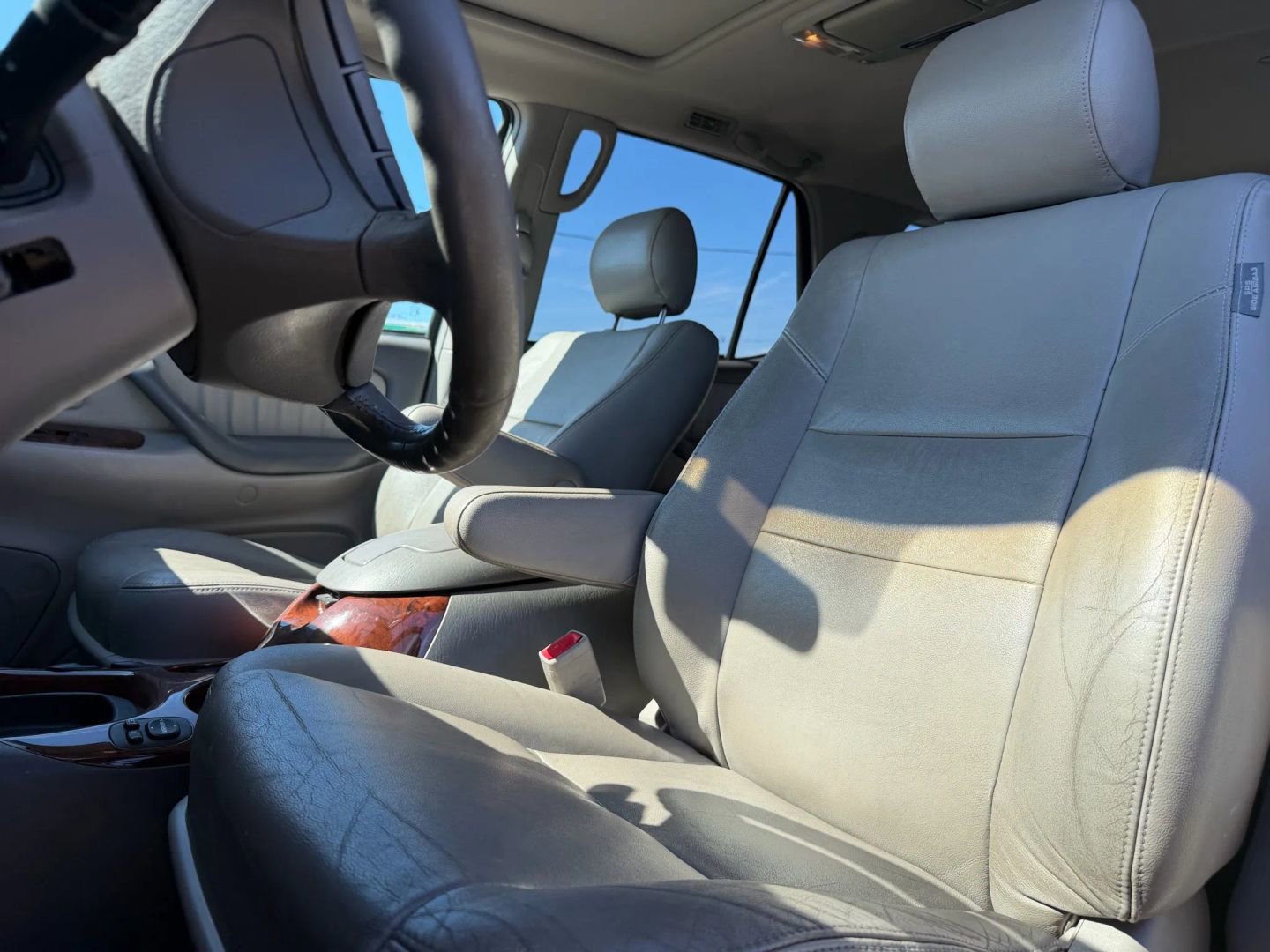 Used 2006 Toyota Sequoia Limited RWD image 10