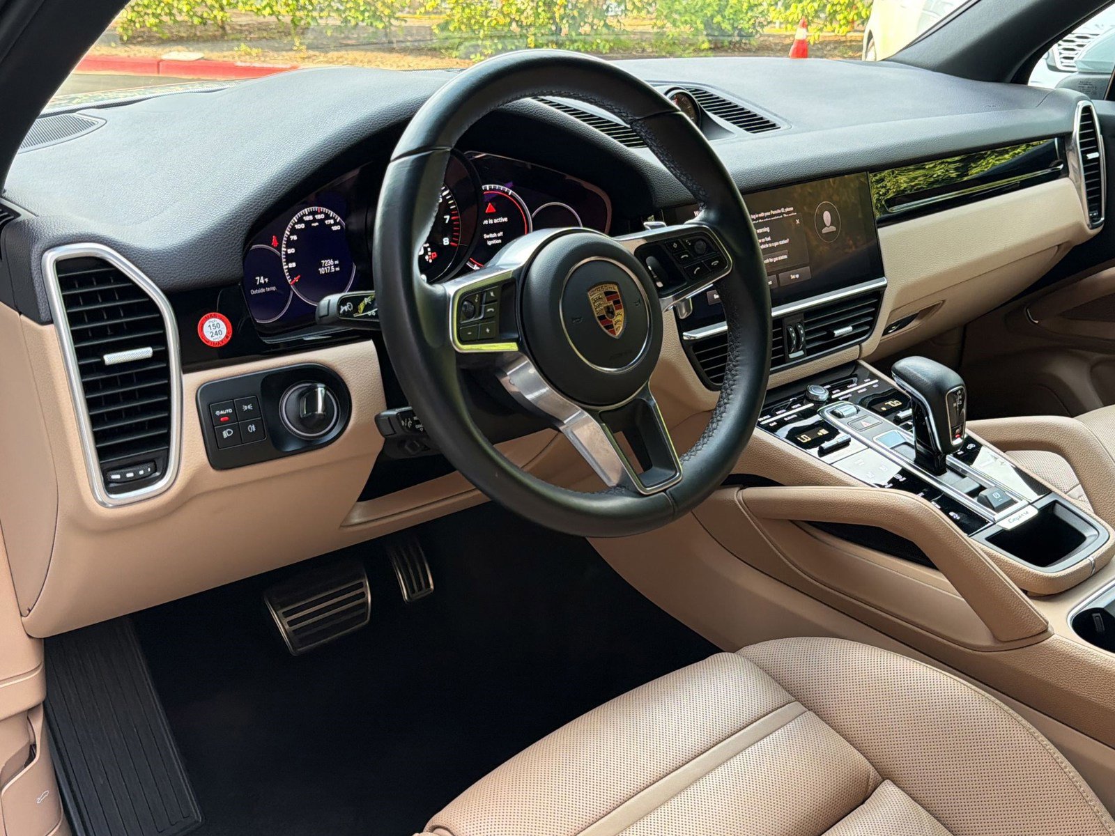 Used 2023 Porsche Cayenne S image 4