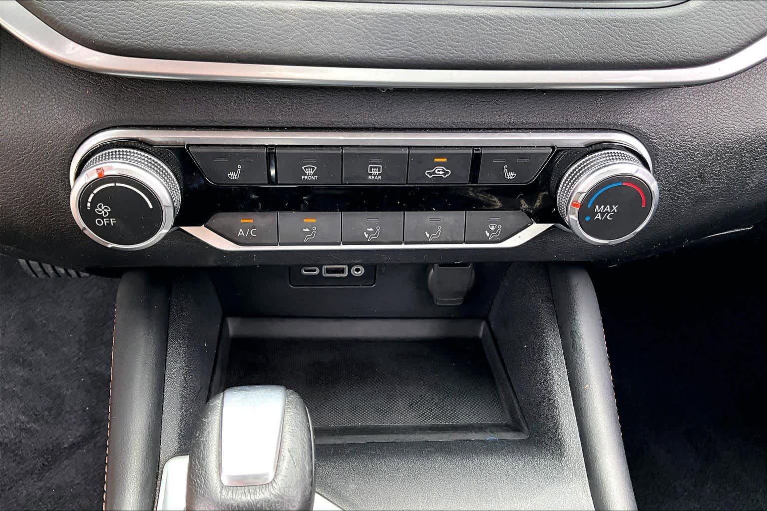 Used 2022 Nissan Altima 2.5 SR w/ Midnight Edition Package FWD image 32