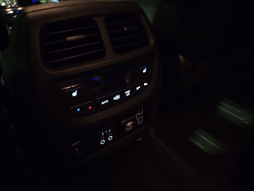 Used 2021 Honda Pilot Touring image 15