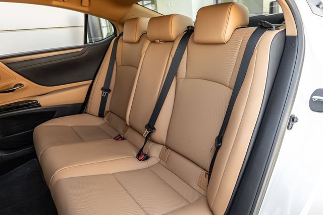 Used 2022 Lexus ES 350 w/ Premium Package FWD image 12