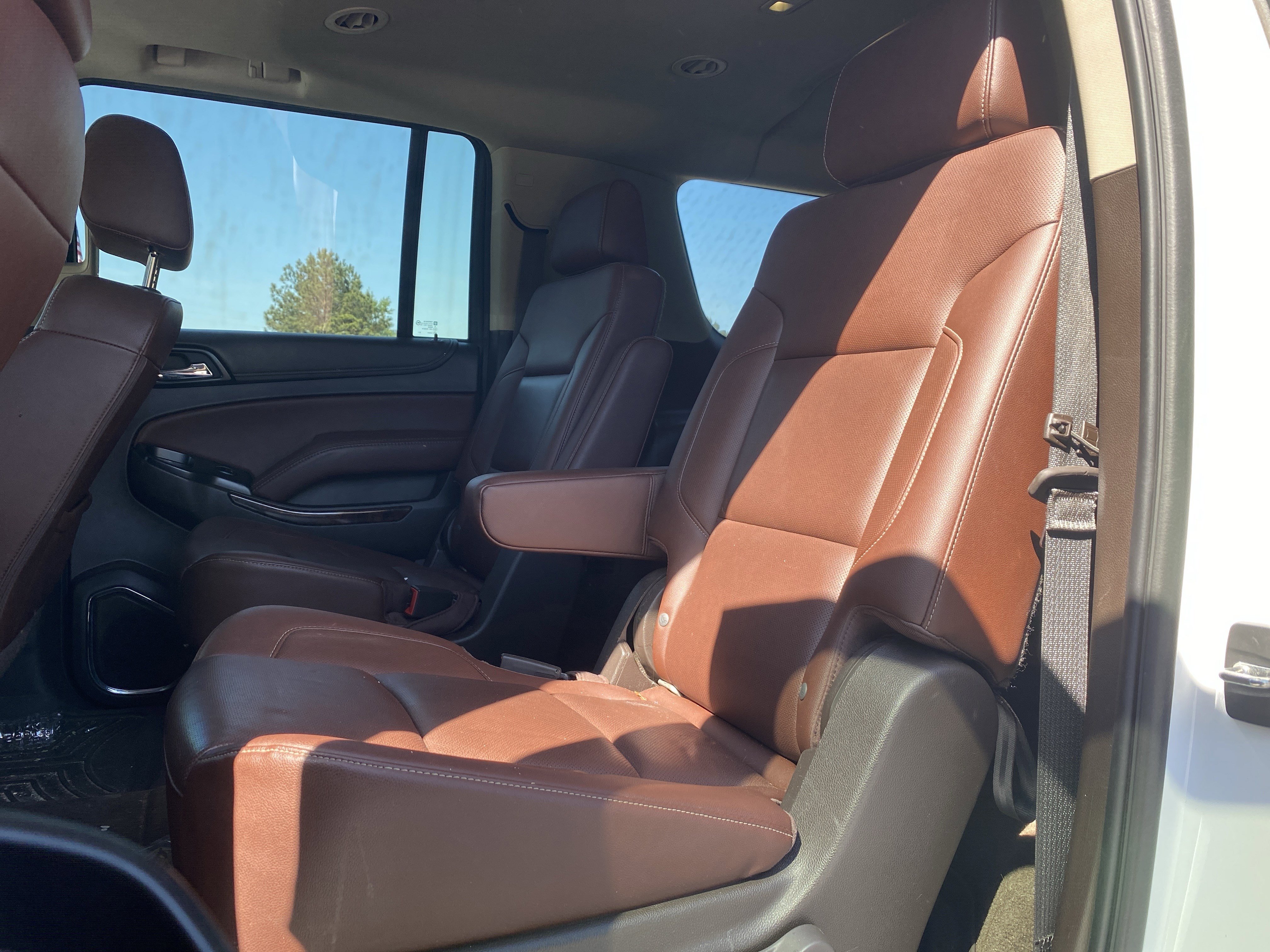 Used 2017 Chevrolet Suburban Premier RWD image 8