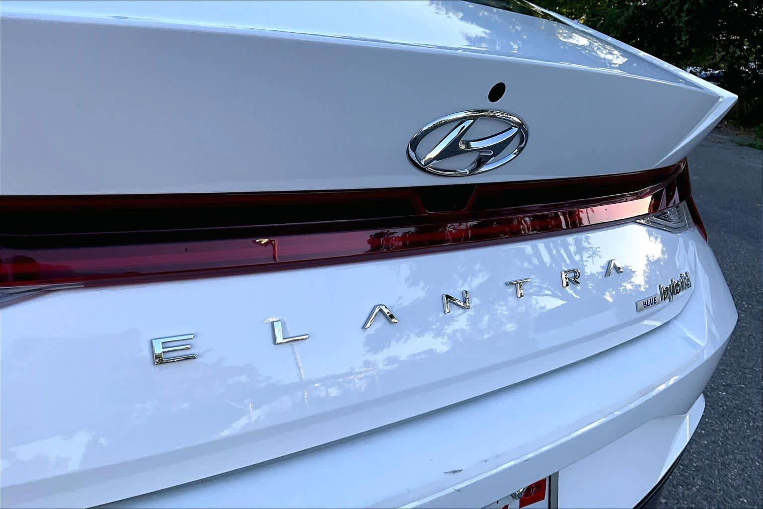 Used 2023 Hyundai Elantra Blue FWD image 30