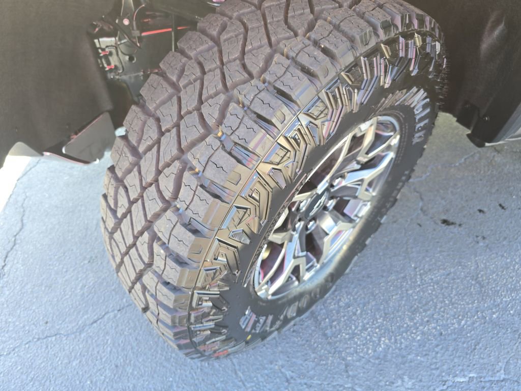 New 2026 Chevrolet Colorado ZR2 image 32