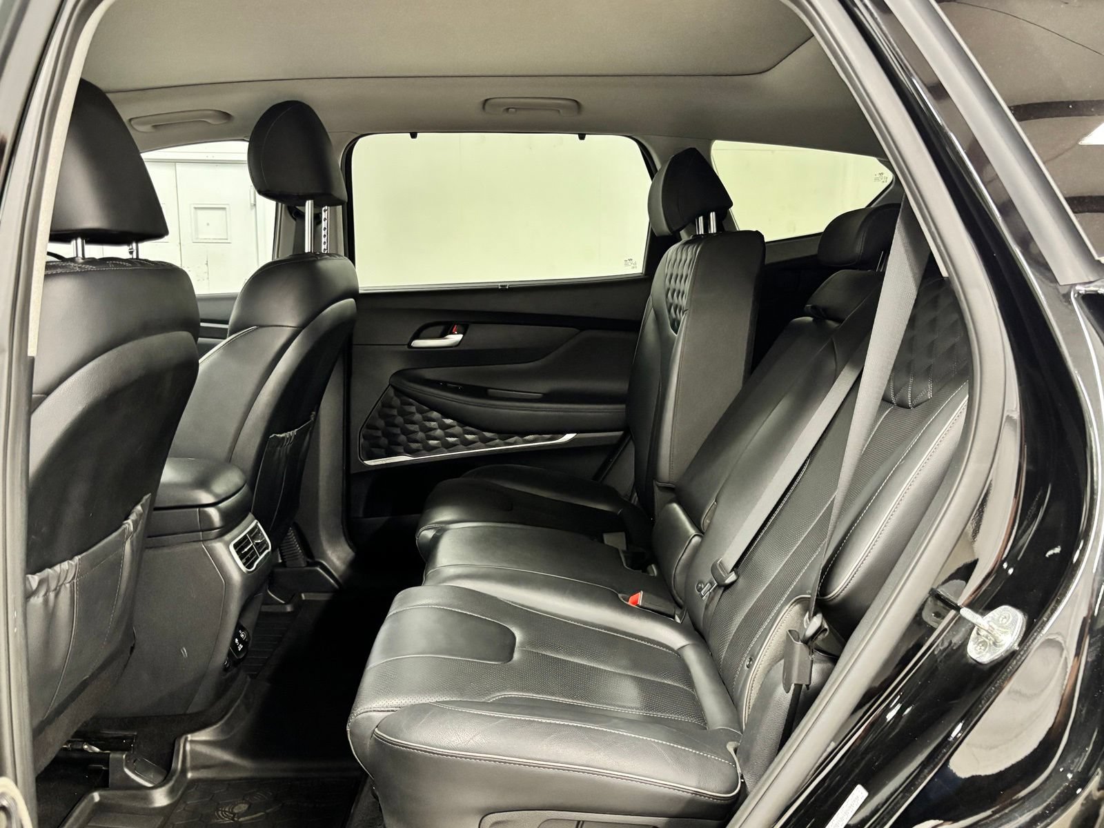 Used 2021 Hyundai Santa Fe Limited AWD/4WD image 20
