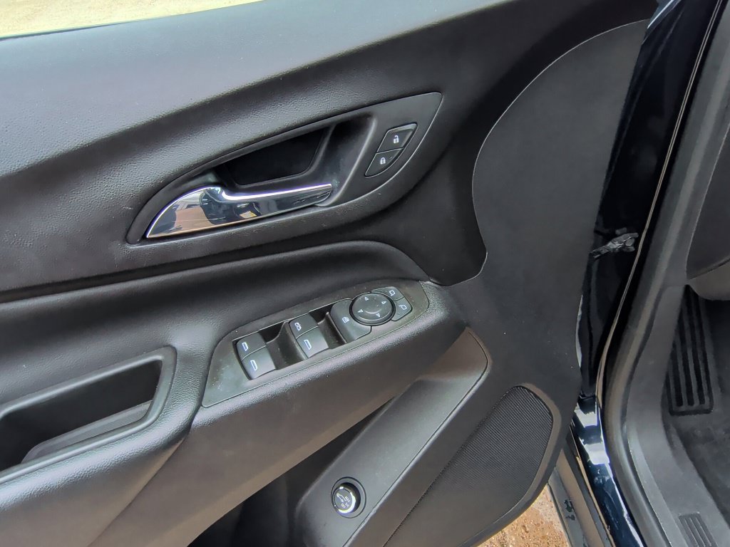 Used 2021 Chevrolet Equinox LT FWD image 11