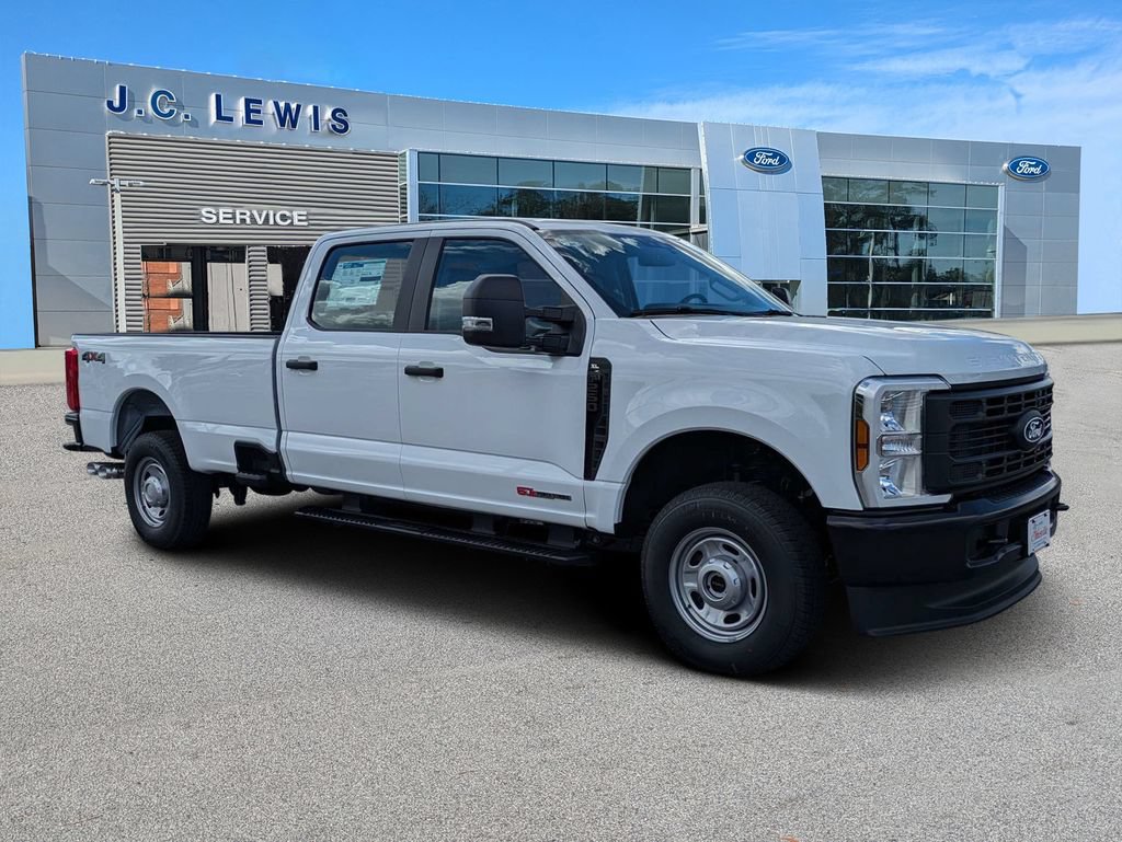 New 2027 Ford F250 XL w/ F-250 >10K GVWR Package AWD/4WD image 1
