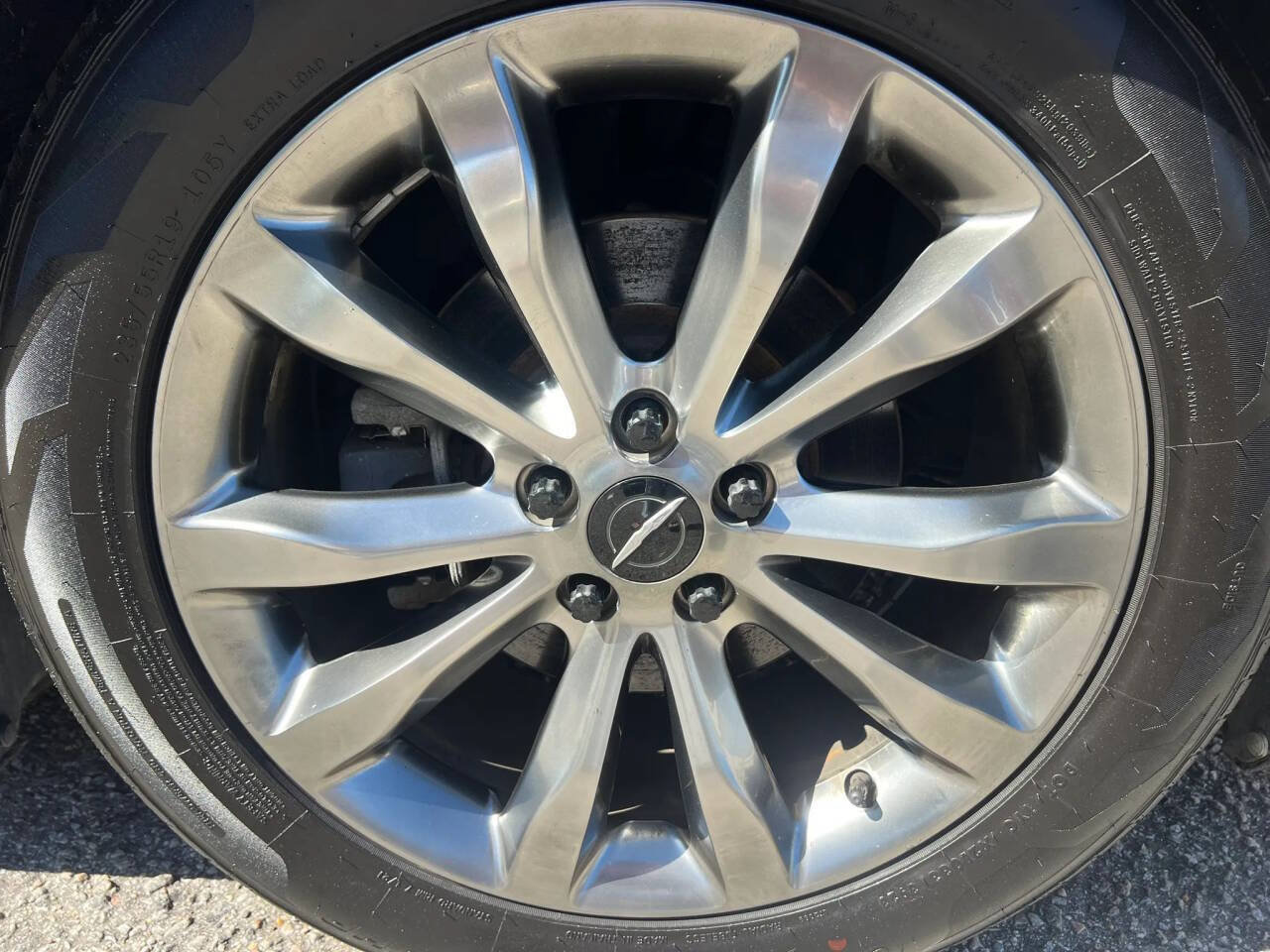 Used 2014 Chrysler 300 S AWD/4WD image 23