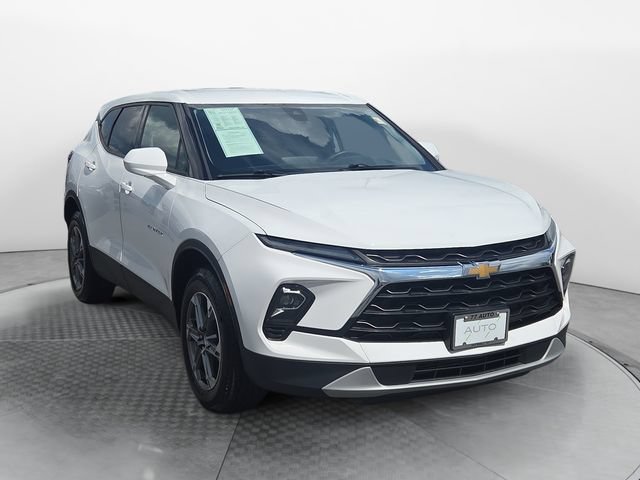 Used 2023 Chevrolet Blazer LT AWD/4WD image 7