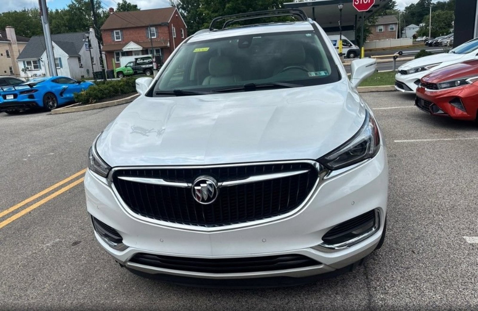 Used 2018 Buick Enclave Premium w/ Experience Buick Package AWD/4WD image 3