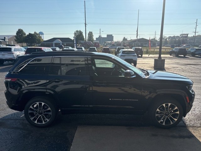 New 2025 Jeep Grand Cherokee Overland image 9