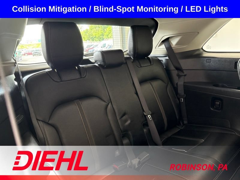 Used 2024 MAZDA CX-90 3.3 Turbo w/ Select Package AWD/4WD image 11