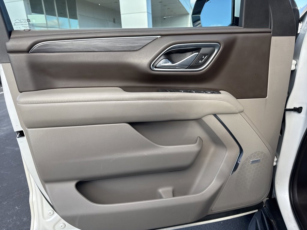 Used 2023 GMC Yukon SLT image 11